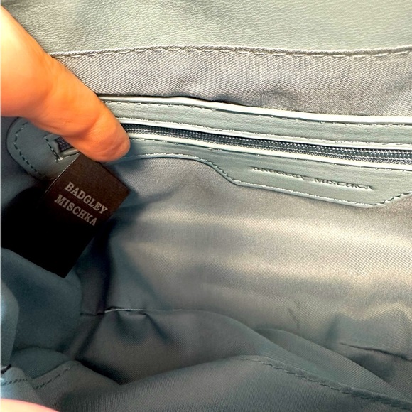 Badgley Mischka vegan leather tiffany blue quilted messenger bag - Picture 10 of 11